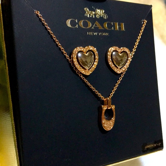 🖤Coach® Rose Gold Necklace Set🖤 - Picture 5 of 9